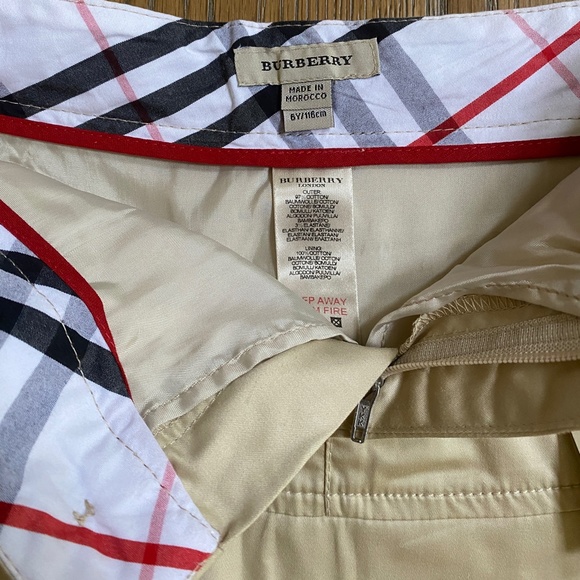 Burberry Girls Tiered Beige Mini Skirt New with Tags Size 6 / 116cm - Picture 7 of 7